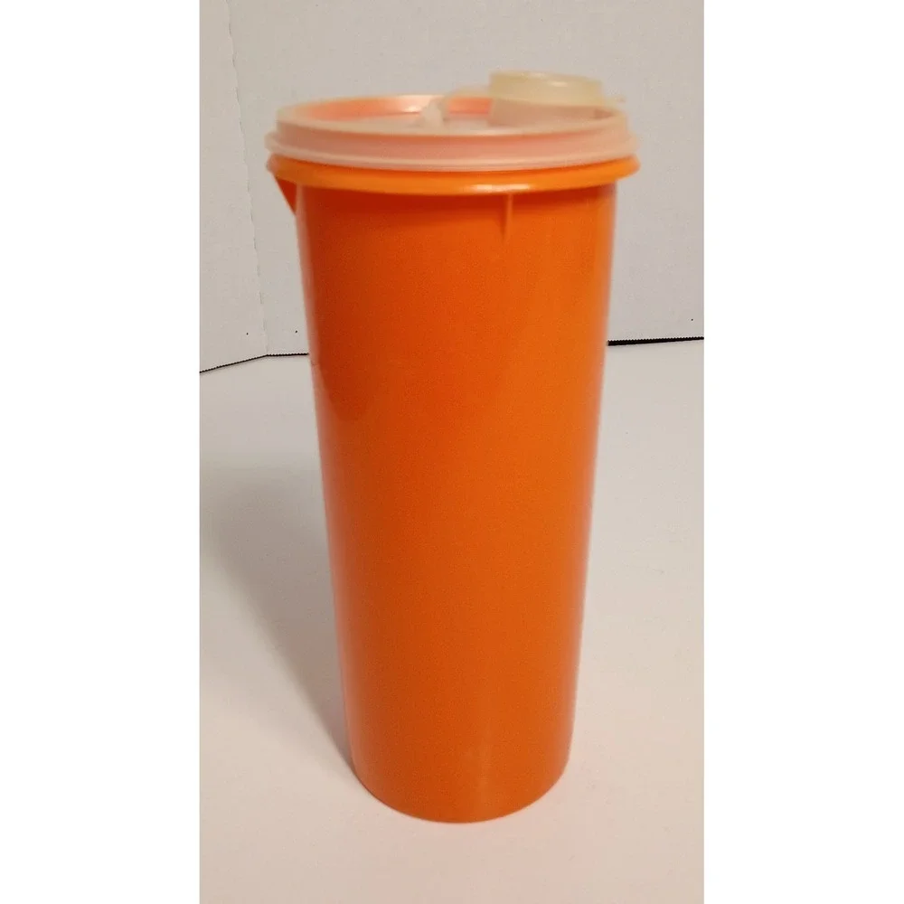 Vintage Tupperware Container 262-6 With Drink Lid 603-2 Pour Spout‎ Orange 8.5